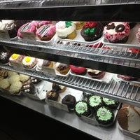 Photo taken at Crumbs Bake Shop by MISSLISA on 1/31/2013