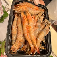 Photo taken at Metropolitan Seafood by Peter C. on 12/29/2021