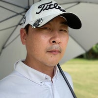Photo taken at Cengkareng Golf Club by Jerald K. on 8/21/2022