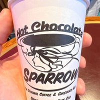 Das Foto wurde bei Hot Chocolate Sparrow von Hayden . am 4/6/2022 aufgenommen