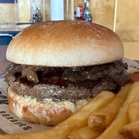 Снимок сделан в BGR the Burger Joint - Columbia пользователем Andrew 5/13/2024