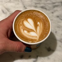 Photo taken at Blue Bottle Coffee by Roberto B. on 1/1/2024