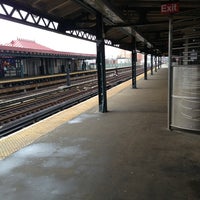 Photo taken at MTA Subway - Simpson St (2/5) by Cynthia T. on 2/24/2013