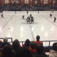 2/3/2018 tarihinde Timothy J.ziyaretçi tarafından UI Ice Arena'de çekilen fotoğraf