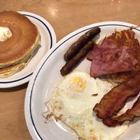 Photo taken at IHOP by Fumi on 3/13/2019