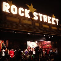 Das Foto wurde bei Rock Street von Caio G. am 9/21/2013 aufgenommen
