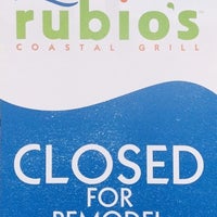 รูปภาพถ่ายที่ Rubio&amp;#39;s Coastal Grill โดย Brian G. เมื่อ 8/15/2019