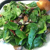 10/17/2012 tarihinde Andre N.ziyaretçi tarafından Greenspot Salad Company'de çekilen fotoğraf
