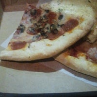 Foto diambil di Mamma Mia Pizzeria &amp;amp; Italian Restaurant oleh Michael W. pada 12/2/2012