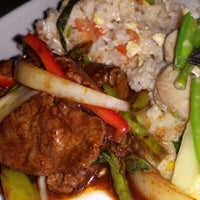รูปภาพถ่ายที่ Le Thai Cuisine โดย Kitt F. เมื่อ 5/23/2014