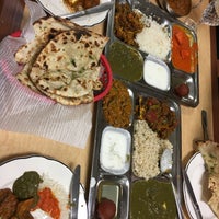 Снимок сделан в Mama&amp;#39;s Indian Kitchen пользователем Vu L. 3/31/2017