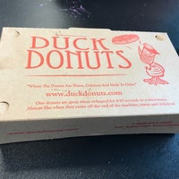 6/25/2017 tarihinde Wes B.ziyaretçi tarafından Duck Donuts'de çekilen fotoğraf