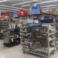 Photo taken at Michaels by Giuseppe D. on 5/27/2018