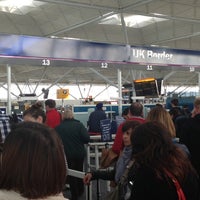 รูปภาพถ่ายที่ London Stansted Airport (STN) โดย Giuseppe D. เมื่อ 5/8/2013