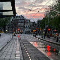 Photo taken at Tram- en Bushalte Westermarkt by Steven 🤠 on 5/15/2023