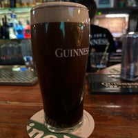 Photo taken at Molly Malone&amp;#39;s Irish Pub by Steven 🤠 on 4/15/2023
