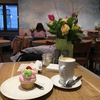 Photo taken at Favorite Cake by Дарья on 4/9/2017