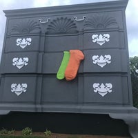 Worlds Largest Chest Of Drawers Monument Landmark In Downtown