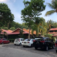 Photo taken at Gunung Ledang Resort by MimieyAfiqah on 4/7/2018