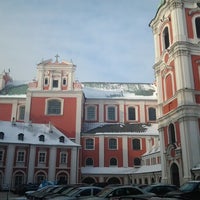 รูปภาพถ่ายที่ Urząd Miasta Poznania โดย Gogool เมื่อ 1/25/2013