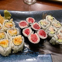 Photo taken at Tanoshii Mike&amp;#39;s Sushi by David J. on 9/20/2021