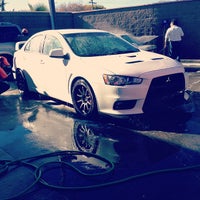 รูปภาพถ่ายที่ San Mateo Car Wash โดย Darrell A. เมื่อ 11/23/2012