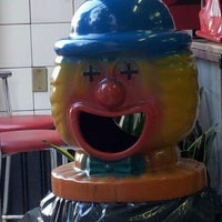 รูปภาพถ่ายที่ Soroko โดย Noha R. เมื่อ 10/18/2012