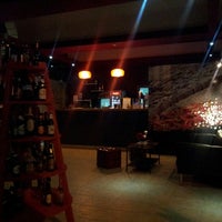 Foto tomada en Chili Restaurante &amp;amp; Lounge Bar  por João P. el 7/27/2013