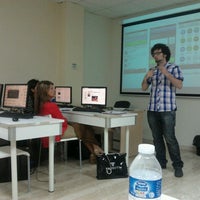 Обучение специалист по маркетингу. Маркетинг колледж. Маркетинг колледж. Студенты в вузе. Университет маркет.