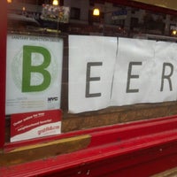 Снимок сделан в Manchester Pub пользователем anthony d. 11/2/2012