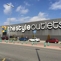 Photo taken at San Sebastián de los Reyes The Style Outlets by Daniel T. on 2/13/2015