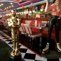 Photo taken at Beverly Hills Diner by Няшная👻 Н. on 1/24/2015