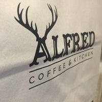 7/4/2015에 ✨Mikhai T.님이 Alfred Coffee &amp;amp; Kitchen에서 찍은 사진