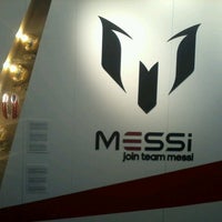 Chaise longue Ineficiente Triplicar Museo Adidas & Messi - La Dreta de l'Eixample - Barcelona, Cataluña