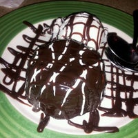 Photo taken at Applebee&amp;#39;s Grill + Bar by Luz R. on 2/6/2013