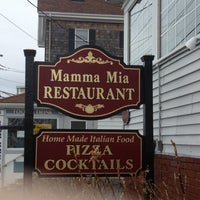 Снимок сделан в Mamma Mia&amp;#39;s of Plymouth пользователем Jason S. 11/19/2012