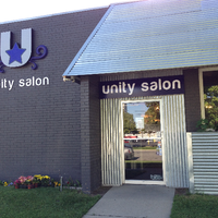 Foto tirada no(a) Unity Salon por Jason B. em 4/6/2014