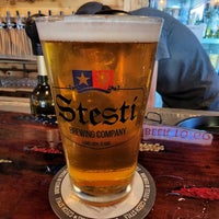 Foto tirada no(a) Stesti Brewing Company por Kyle T. em 4/22/2022