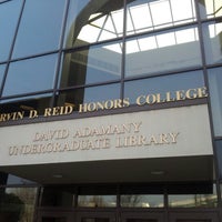 12/1/2012にAbhinav V.がWSU David Adamany Undergraduate Libraryで撮った写真