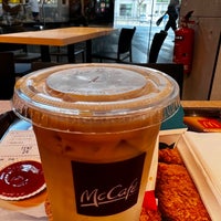 Photo taken at McDonald&amp;#39;s &amp;amp; McCafé by KeF T. on 6/14/2022
