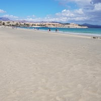Foto tirada no(a) Fuerteventura por Dennis F. em 2/21/2018