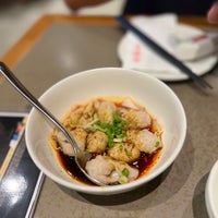 Photo taken at Din Tai Fung 鼎泰豐 by Grace on 10/2/2023