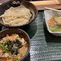 Photo taken at Hanamaru Udon by ふいんき on 5/16/2023