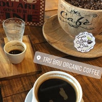 Photo taken at Tru Bru Organic Coffee by Juliano C. on 9/7/2017