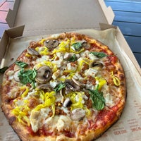 3/30/2022 tarihinde Adam P.ziyaretçi tarafından Blaze Pizza'de çekilen fotoğraf