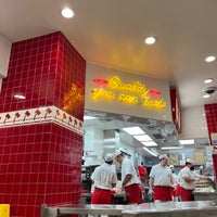Photo taken at In-N-Out Burger by Adam P. on 9/21/2022