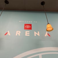 Foto diambil di Toyota Arena oleh Adam P. pada 10/11/2021