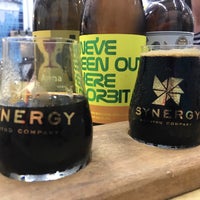 Foto tirada no(a) Cervejaria Synergy por Anderson W. em 12/28/2019