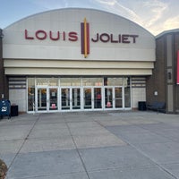 Photo taken at Louis Joliet Mall by Mr. Ibeabuchi on 10/11/2022