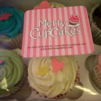 Photo taken at Merry Cupcakes by Lorena R. on 2/1/2013